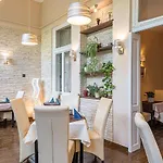 Hotel Romantik Eger