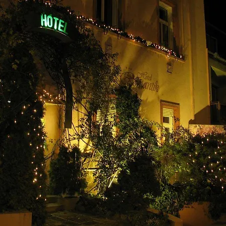 Romantik فندق 3*