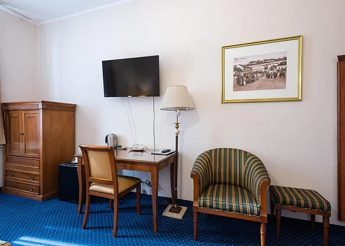 Romantik Отель Эгер